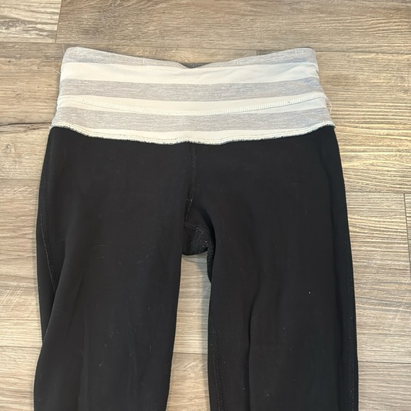 Lululemon Reversible Leggings - Picture 8 of 11